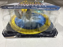 Sonic the Hedgehog – Super Sonic w/Chaos Emerald 4″ DAMAGED PACKAGE SEE PICS