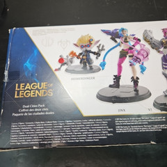 League of Legends NIB Dual Cities LIMITED 1st EDITION Champion Collection SEALED