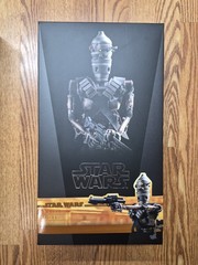 Hot Toys One Sixth Scale IG-11 – Star Wars The Mandalorian TMS008