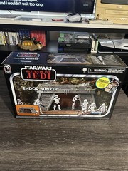 Star Wars Vintage Collection Endor Bunker Playset & FIGURE New