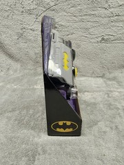 Batman DC Comics Ultimate Gauntlet Launcher w Lights And Sound 6 foam Darts