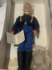 MINT 1982 JOHN WAYNE #2981 “GUARDIAN OF THE WEST” EFFANBEE ORIGINAL BOX PAPERS