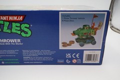 Teenage Mutant Ninja Turtles Pizza Thrower Motorized Pizza-Fire Action NEW