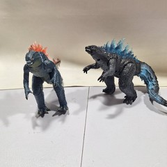 Godzilla x Kong: The New Empire – Godzilla Evolved Action Figure Battle Roar Lot