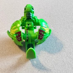 Bakugan Battle Brawlers Ventus T-Rex Green Dinosaur 600G Transforming Figure