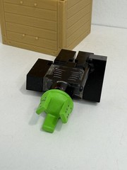 ROBL0X 1x1x1x1 Series 2 Figure COMPLETE with BOX Green Crown Black Sword NO CODE