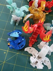Huge Lot of 20+ Bakugan Battle figures Bundle Mixed Set “SEE PHOTOS”