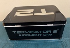 T2 Terminator Collector Tin Cube Figures Judgment Day with Bike – RARE