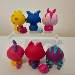 Cepia Bananas Bunch Toy Figure Lot of 6 Spider Goat Rooster Leopard Mini 1.5″