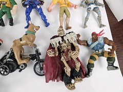 Large 1990’s Action Figure Toy Lot; Scooby Doo, Power Rangers, Ninja Turtles Etc
