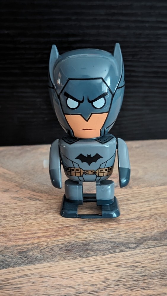 DC Comics Justice League 4” Batman Wind Up Figure Bulls I Toy No Box Works
