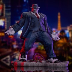 Diamond Select Toys: Marvel Gallery – Mr. Joe Fixit Deluxe Diorama Statue