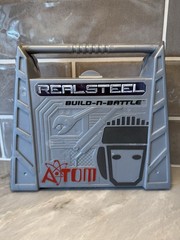 Jakks Pacific 2011 Real Steel Atom Build-n-Battle Action Figure Set – complete +