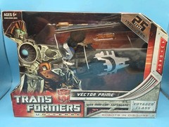 Transformers Universe Vector Prime Voyager w/Mini-Con Safeguard Autobot Complete