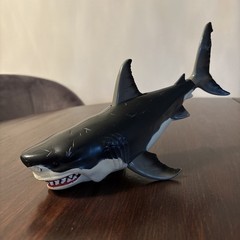 Toys R Us Chomping Action Great White Shark 11″ 362081 Collectible Toy
