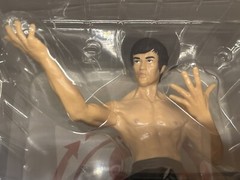 BRUCE LEE Pre-Assembled Collection Figure Medicom Toy Legendary Pose Box Open