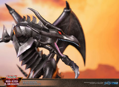 Yu-Gi-Oh! Red Eyes Black Dragon Black Edition 13 Inch Statue