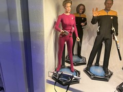 EXO-6 1/6 Scale figure lot: STAR TREK VOYAGER