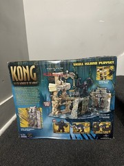 King Kong 8th Wonder of the World Skull Island Playset. New Rare! (BOX HAS WEAR