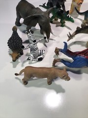 Lot 29 Assorted Hard Plastic Dino Farm Zoo Animal Figures Toys Action Figures