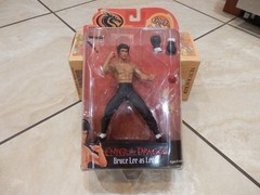 Bruce Lee as Lee Enter the Dragon 2000 Play Along Action Figure