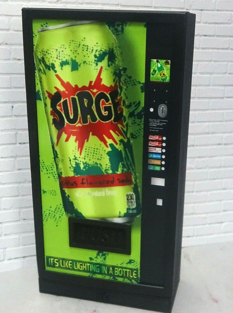Vending Machine Model Surge Prop Garage Diorama Display Dollhouse Accessory