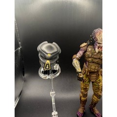 NECA Predator – ULTIMATE EMISSARY #2 No Rifle, has Extra Hands & Head, Pre Owned