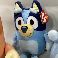 Bluey and Friends Family Figures And Plush Lot of 23 Items. Clean. Smoke Free.
