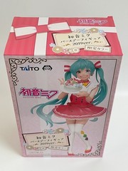 Hatsune Miku Birthday Figure 2019 Ver. Limited Color TAITO Prize New In Box