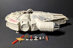 Millenium Falcon Star Wars Playset 15″ X 11″ Toy, Figures 1995 Galoob
