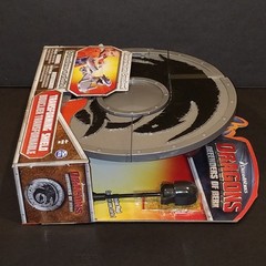 How To Train Your Dragon Defenders Of Berk Shield Crossbow DreamWorks Dragons