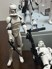 Huge Star Wars Clone Trooper Action Figure 3.75” Army Builder Plus Weapons Lot!!