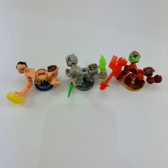 Akedo Ultimate Arcade Warrior Lot Of Base Controller and 3 Fight Action Figure