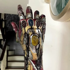 1:1 Replica Iron Man MK85 Battle Damage Nano Gauntlet Infinite Led Gloves Toys