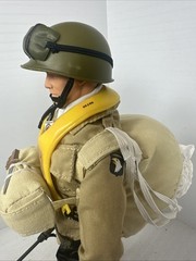 1/6 HASBRO GI JOE WW2 101ST AIRBORNE PARATROOPER D DAY W/ REAL PARACHUTE M1A1