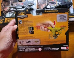 Jurassic World Survival Strike Attack DROMAEOSAURUS Park Dinosaur Mattel