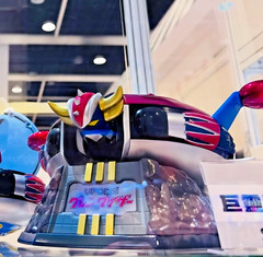 Kaiju One Studio UFO Robot Grendizer Sofubi Set with Base Not Mazinger Z