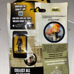 2014 AMC The Walking Dead Factory Sealed TOKENZ bulls i toys 2-Packs 5 Tokenz/PK