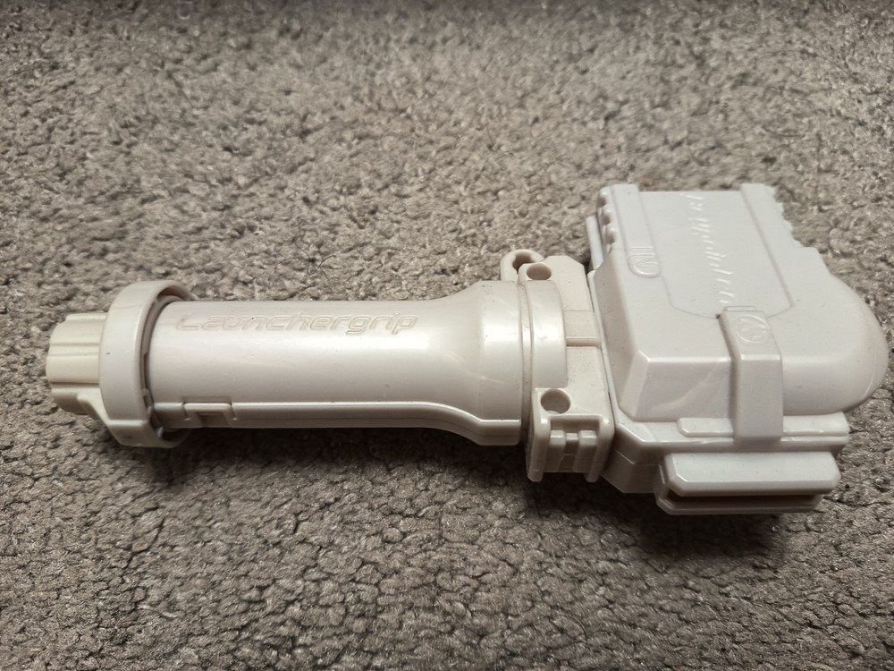 Launcher Grip White BB-64 Beyblade TAKARA TOMY METAL FIGHT