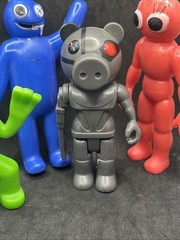 Assorted Roblox toy lot 13 Rainbow Friends Piggy Blind Box Figures + Accessories