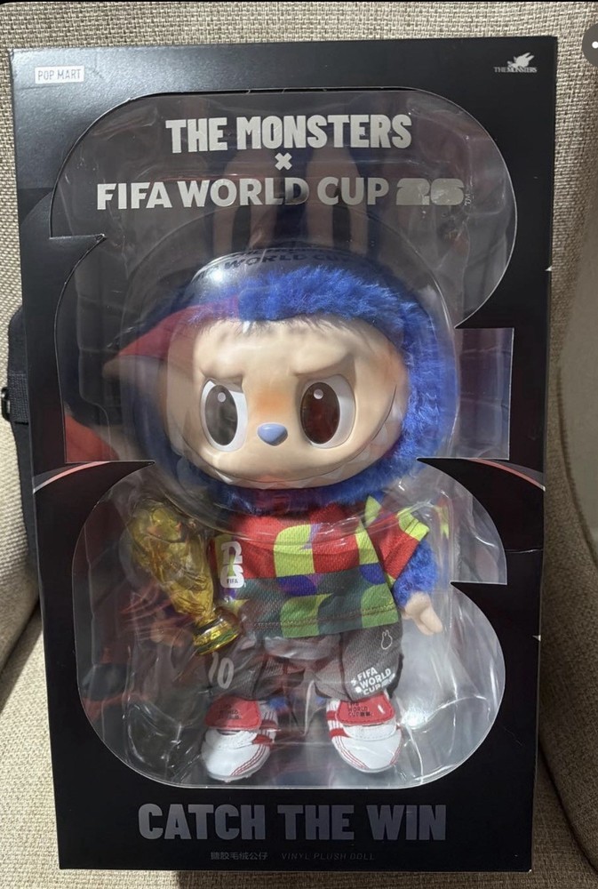 POP MART Labubu FIFA World Cup 2026 – Catch the Win 38cm – SEALED – QR Intact