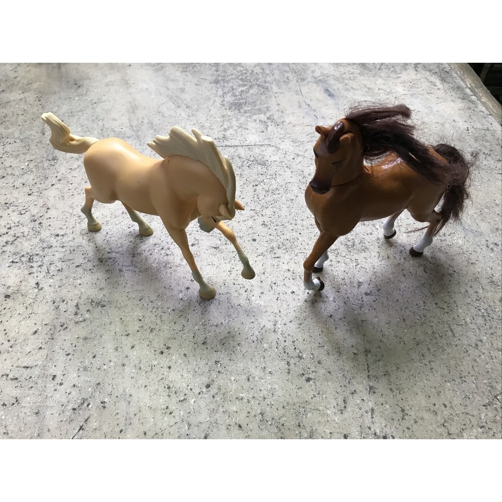 2 DreamWorks Spirit Riding Free Horses 6” Figures Toy Just Play – Fast Ship!