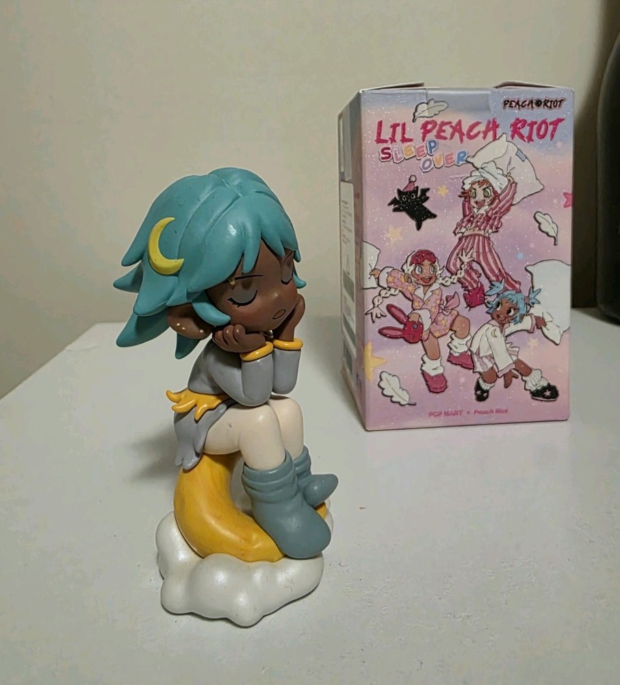 POP MART x Lil Peach Riot Sleepover Series Frankie-Moon Confirmed Figure