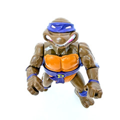 1990 TMNT Donatello w/Storage Shell includes card back and accessories preowned