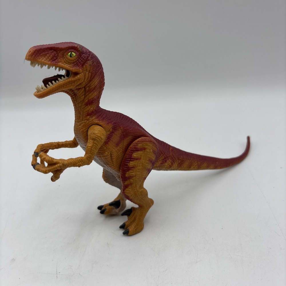 Vintage 1993 Jurassic Park Velociraptor J.10 Dinosaur Action Figure