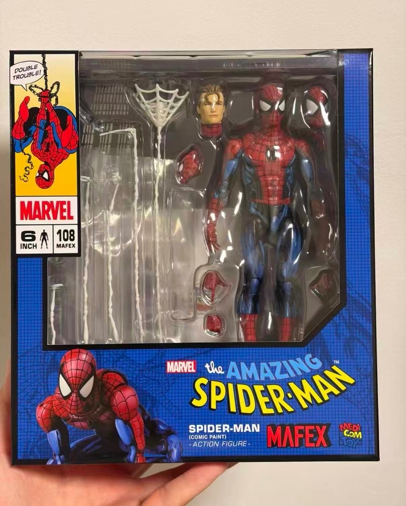 Medicom Toy Mafex No.108 Spider-Man Comic Paint Action Figure Toy Gift In Hand