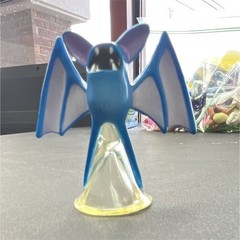 McDonald’s Pokémon Zubat Blue Yellow White Plastic Figurine w/ Yellow Base #24