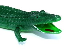 Beautifully Detailed Realistic 11″ Green Alligator Plastic PVC Toy Figure
