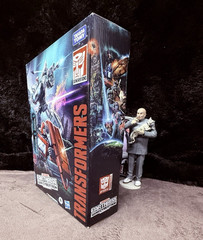 Hasbro Transformers Earthrise War for Cybertron WFC-E31 Ironhide and Prowl MISB
