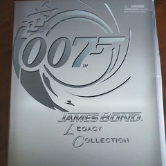 SIDESHOW COLLECTIBLES 007 LEGACY COLLECTION GEORGE LAZENBY